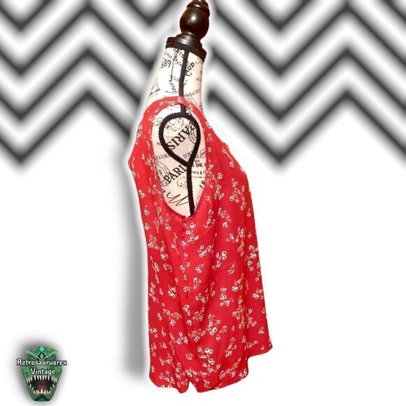 𝅺maurices Red Ditsy Floral Open Back Tank Top, Large NWT - Picture 5 of 7